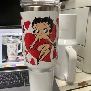 Betty boop  tumbler 40 oz